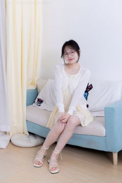 物恋传媒 No.2541 恬恬 – 高跟长靴、薄肉丝、ol制服裤里丝(250P)