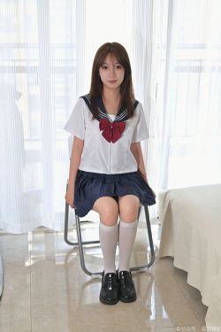 [COS福利] 国外美女SayaTheFox – Ann Takamaki(10P)