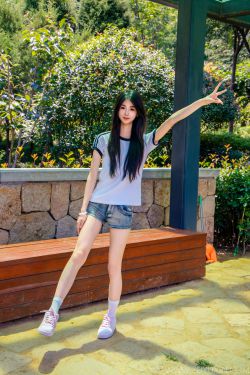 可爱人气Coser 面饼仙儿 – 情趣三部曲(61P)