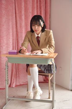 凝思摄影 No.003 小睿 – 连衣裙、小腿袜、小皮鞋(137P)