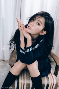 [秀人XiuRen] 2025.09.04 No.10725 拍黄瓜girl(79P)