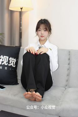 木之本果 – 自撮り 乳牛水着(43P)