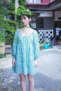 萌系小姐姐 蜜汁猫裘 – 黑天鹅(74P)
