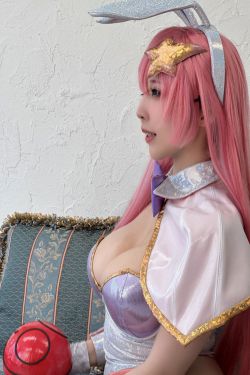Hane Ame 雨波 写真 – Grok AI Ani(10P)