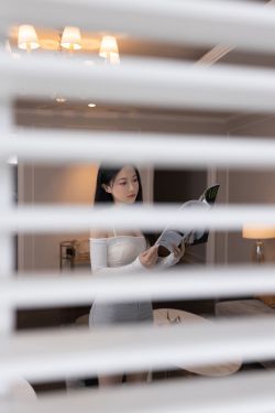 简喧 – 棚拍(71P)