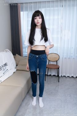 甜予摄影 No.165 贝壳 – 板鞋、白棉袜、裸足(130P)