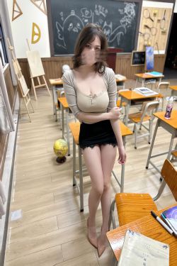 物恋传媒 No.2330 纱纱 – 汉服、皮鞋、白棉袜、薄肉丝(219P)