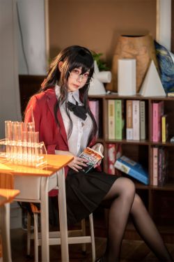 动漫博主蠢沫沫 – 金发蝴蝶结(94P)