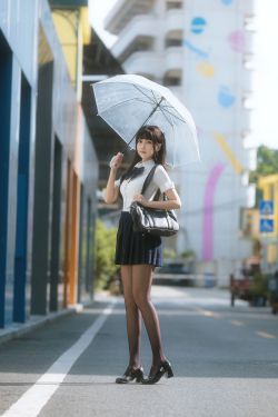 小u优优子 – 豹纹内裤(34P)