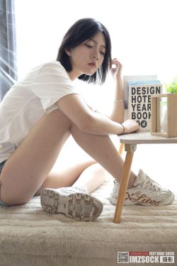 物恋传媒 No.2239 小新 -低跟鞋、白棉袜、厚肉丝、女仆装(160P)