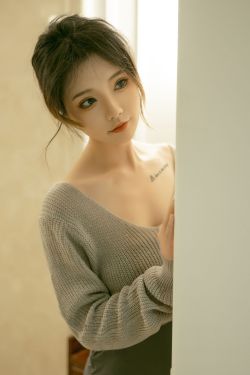 [秀人XiuRen] 2025.02.13 No.9879 Carol周妍希X(53P)