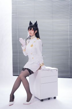 IESS异思趣向 – 模特： 兔兔 《可爱脚丫》(80P)