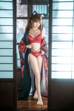 IESS异思趣向 – 模特： 小九 《短裙长腿》(90P)