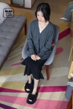 萌妹 菌烨tako – 黑天鹅(12P)