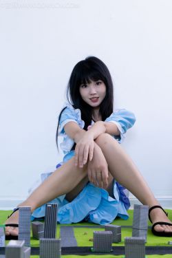 微博妹子三度_69 – 蔚蓝档案 春日椿(40P)