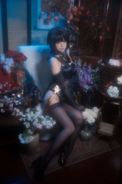 Pary摄影 No.153 小美 新模女炜玲展示36码超白小脚(103P)