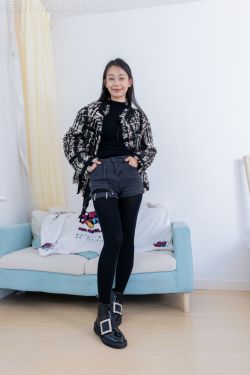 Pary摄影 No.153 小美 新模女炜玲展示36码超白小脚(103P)