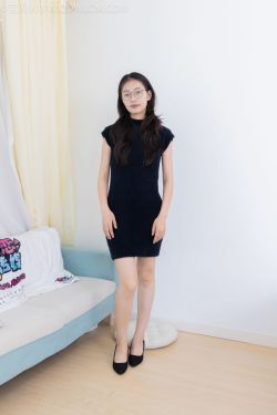 樱梨梨 – 甘雨小秘书(30P)
