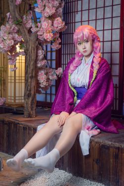 鹿八岁 – 堕落修女(61P)