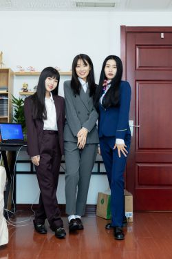 小瑶幺幺 – 毒蛇(42P)