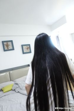 杨晨晨 – 黄色配肉丝(9P)