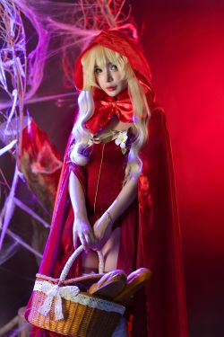 Umeko J – Red Riding Hood(71P)