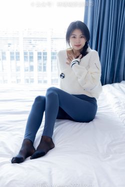 BoBoSocks袜啵啵 No.390 甜甜圈 -板鞋、厚黑丝大腿袜、厚白丝大腿袜(148P)