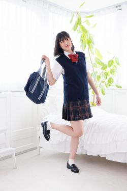 鹿八岁 – 尼尔 机械纪元 2B冰雪(33P)