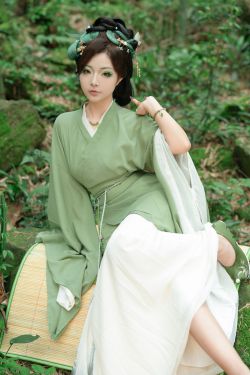 健身女神洁己u – 红色一根绳勒蜜桃(55P)