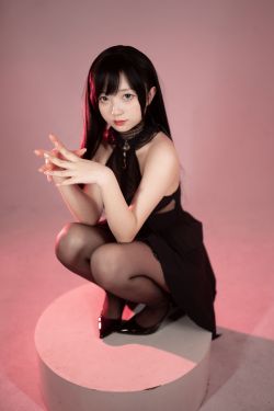 桜桃喵 – 夜纱(43P)