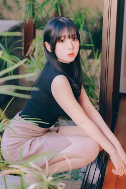 [秀人XiuRen] 2024.04.12 No.8382 龙雪儿(75P)