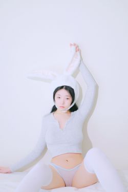 いくみ – (193iKkyu3) [Fantia] [2023.09.23] Detachable High Leg Bikini(25P)