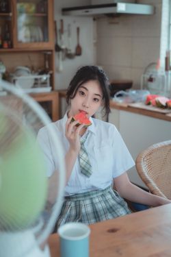 [秀人XiuRen] 2024.02.06 No.8076 美七Mia(82P)