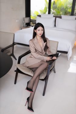 动漫博主 洛璃LoLiSAMA – 蒂法护士(65P)