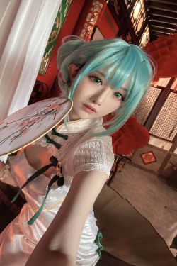 斗鱼 米线线sama 写真 – 姐姐的秘密(28P)