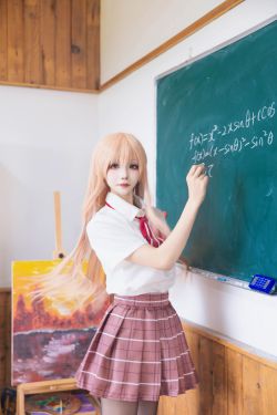 tina_甜仔 – 墨绿睡衣(85P)