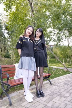 tina_甜仔 – 墨绿睡衣(85P)