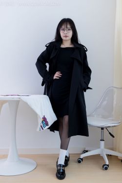 tina_甜仔 – 墨绿睡衣(85P)