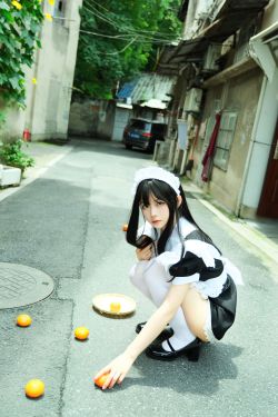 tina_甜仔 – 墨绿睡衣(85P)