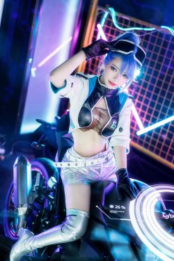 六二二同学 – 机车少女(13P)