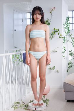 六二二同学 – 机车少女(13P)