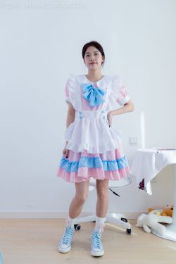 周妍希 – 黑丝钢琴老师(36P)