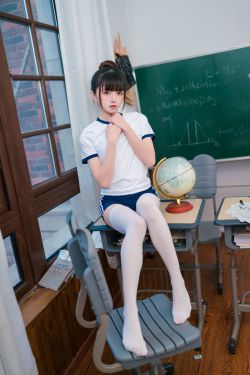 动漫博主小仓千代w – 赫敏原皮(22P)