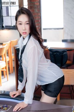 IESS异思趣向 – 模特：婉萍 《艳丽红甲》(81P)
